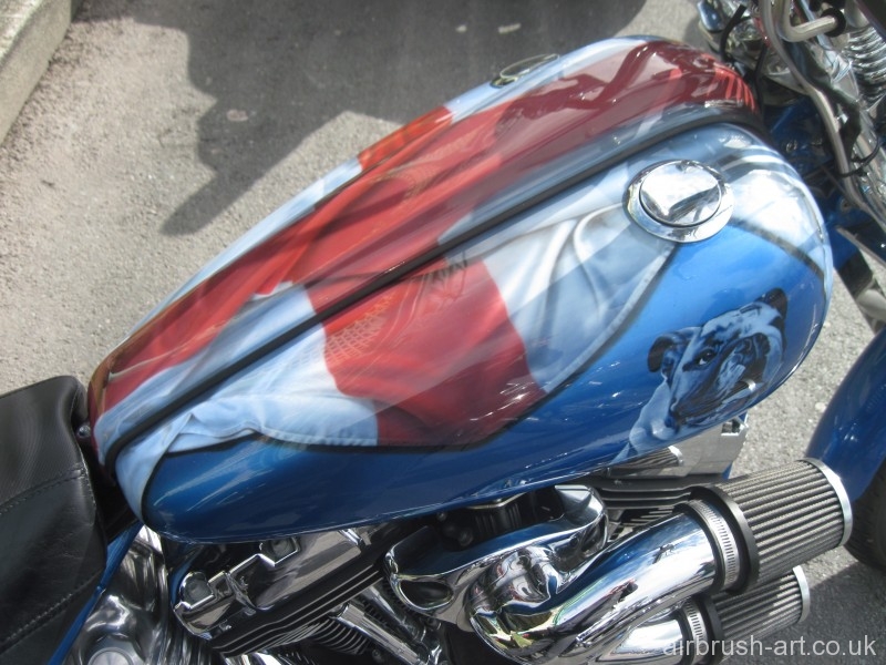 English flag airbrushed onto a Harley-Davidson tank