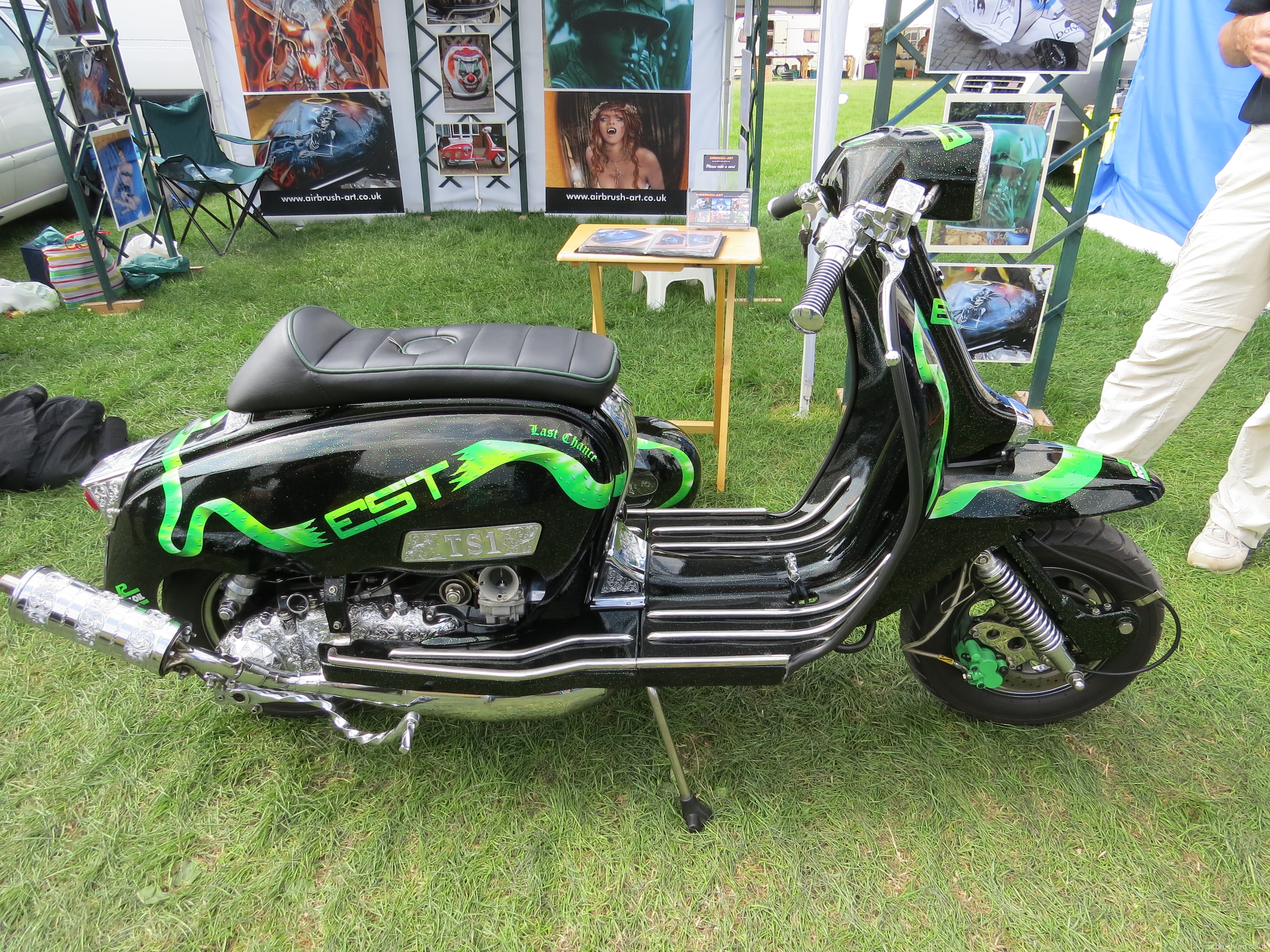 EST Lambretta Airbrush Art